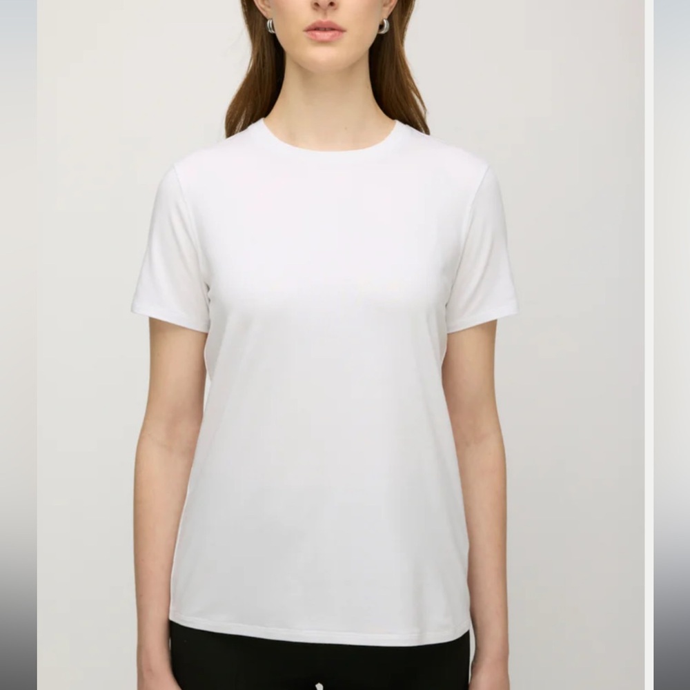 NWOT Kit&Ace XL Kit Tech Crew Tee in White Classic Women’s T-Shirt